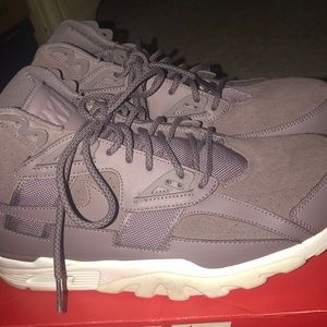 Taupe Nike Air Trainer Sc Highs